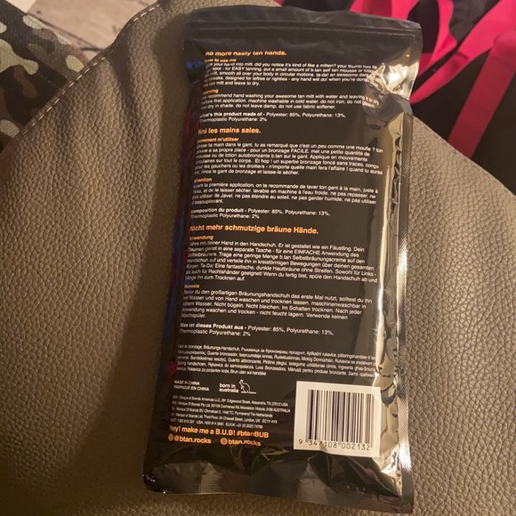 b.tan Black tan mitt an applicator mitt that helps create the most awesome tan - Picture 5 of 9